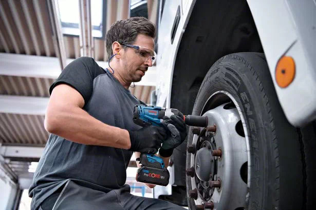 Bosch - Impact Wrench (GDS - 18V)